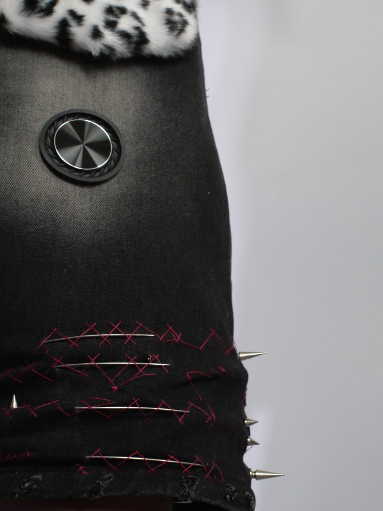 quần baggy custom (mặt sau) 